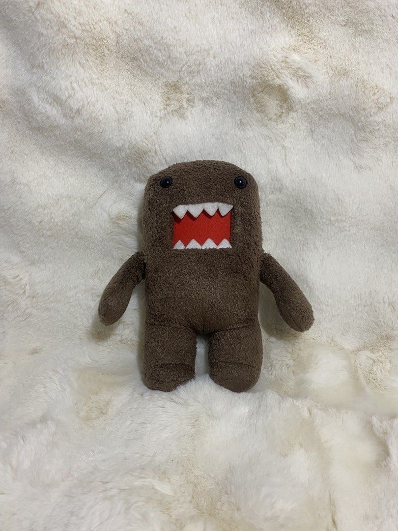 Domo-kun plush (Category: Plushies & Soft Toys) located in Kalibo. Submitted by ollie_stuffshop (Listing ID 1470845972, Image 1). Description: 19cmx15cm Before you send your inquiries: ❗️Last Price is already posted ❗️Manage your expectations, WYSIWYG ❗️May need washing ❗️Dropoff is every Wednesday & Sunday .