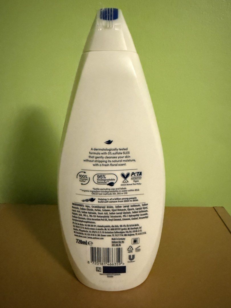 Dove Hydrate Shower Gel 720ml (Category: Bath) located in Quezon City. Submitted by garythingsph (Listing ID 1470917542, Image 2). Description: - Product: Dove Hydrate Shower Gel - Size: 720ml (Full, unopened bottle) - Origin: Made in Germany - Scent: Fresh floral - Benefits: Gently cleanses and moisturizes skin - Formula: Dermatologically tested, 0% sulfate SLES, 95% biodegradable - Eco-Friendly: 100% recycled plastic bottle, PETA-approved vegan
