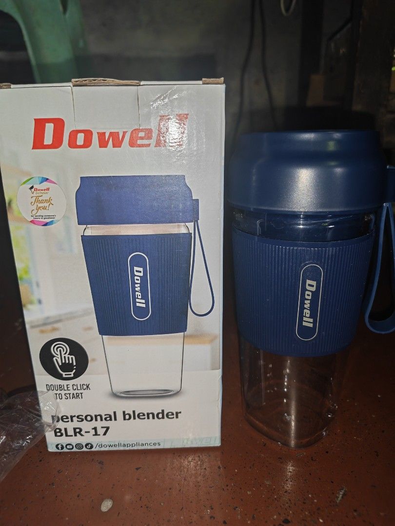 DOWELL ON THE GO BLENDER (Category: Juicers, Blenders & Grinders) located in Rosales. Submitted by astrid.3000 (Listing ID 1470774662, Image 2). Description: 700php each mall price 999php eac.
