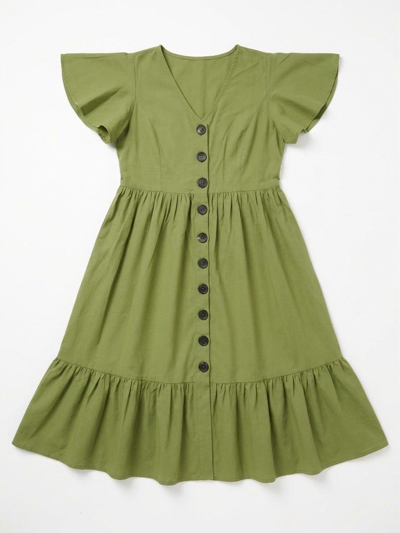 Dresses and blouses (Category: Dresses) located in Cabanatuan. Submitted by dindin_7 (Listing ID 1470747718, Image 1). Description: Declutter dresses and blouses. Small-large Php 50-150.