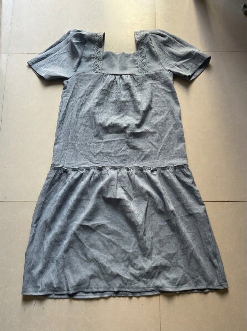 Dresses and blouses (Category: Dresses) located in Cabanatuan. Submitted by dindin_7 (Listing ID 1470747718, Image 2). Description: Declutter dresses and blouses. Small-large Php 50-150.