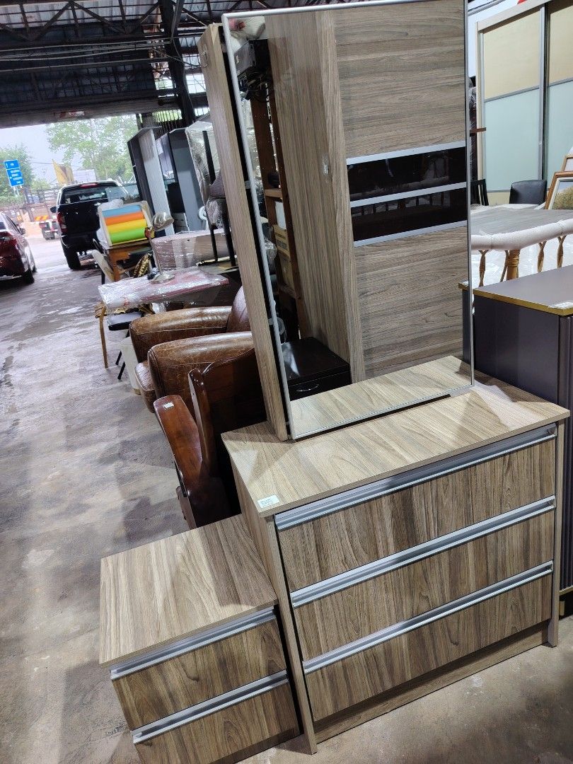 Dressing table set (Category: Shelves, Cabinets & Racks) located in Kuala Lumpur. Submitted by srproject (Listing ID 1470822597, Image 2). Description: Dressing table set Come with dressing cabinet Sliding mirror Side drawer x 2 All in good condition Cash and carry.