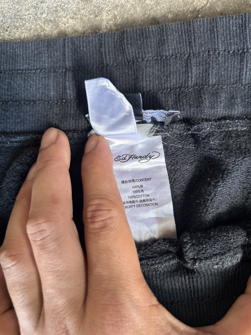 Ed hardy (Category: Joggers) located in Mabalacat. Submitted by johnchanfinds (Listing ID 1470766544, Image 3). Description: Excellent condition Size xl Waist 34-36 Length 41 Thigh 9.5 Hem 7.5 Color rate 9.5/10.