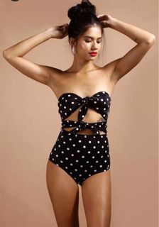 (Category: ) located in . Submitted by zarahlovestoshop (Listing ID 1470791365, Image 1). Description: .