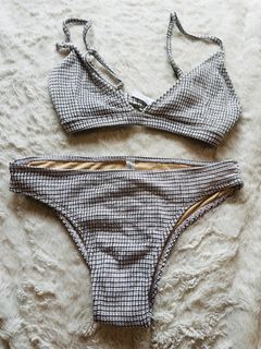(Category: ) located in . Submitted by zarahlovestoshop (Listing ID 1470795941, Image 1). Description: .