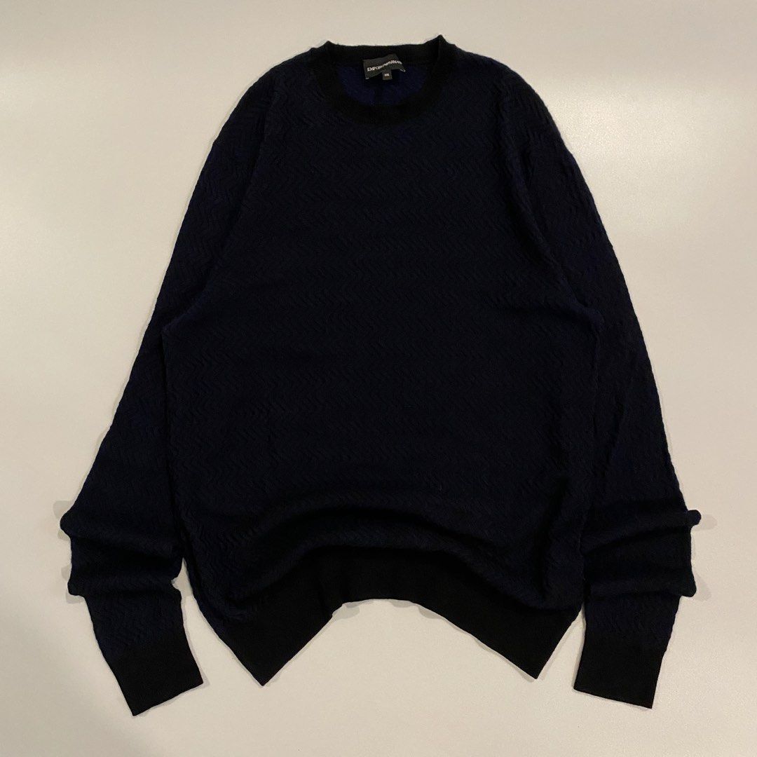 Emporio armani knitted sweater (Category: Coats, Jackets and Outerwear) located in Iloilo. Submitted by joren_ian (Listing ID 1470860217, Image 1). Description: Emporio Armani knitted sweater Stretchable Size:3xl fits to xlarge Dimes (Length×Width):30x22’ ₱550 Condition:likenew Issue:none.