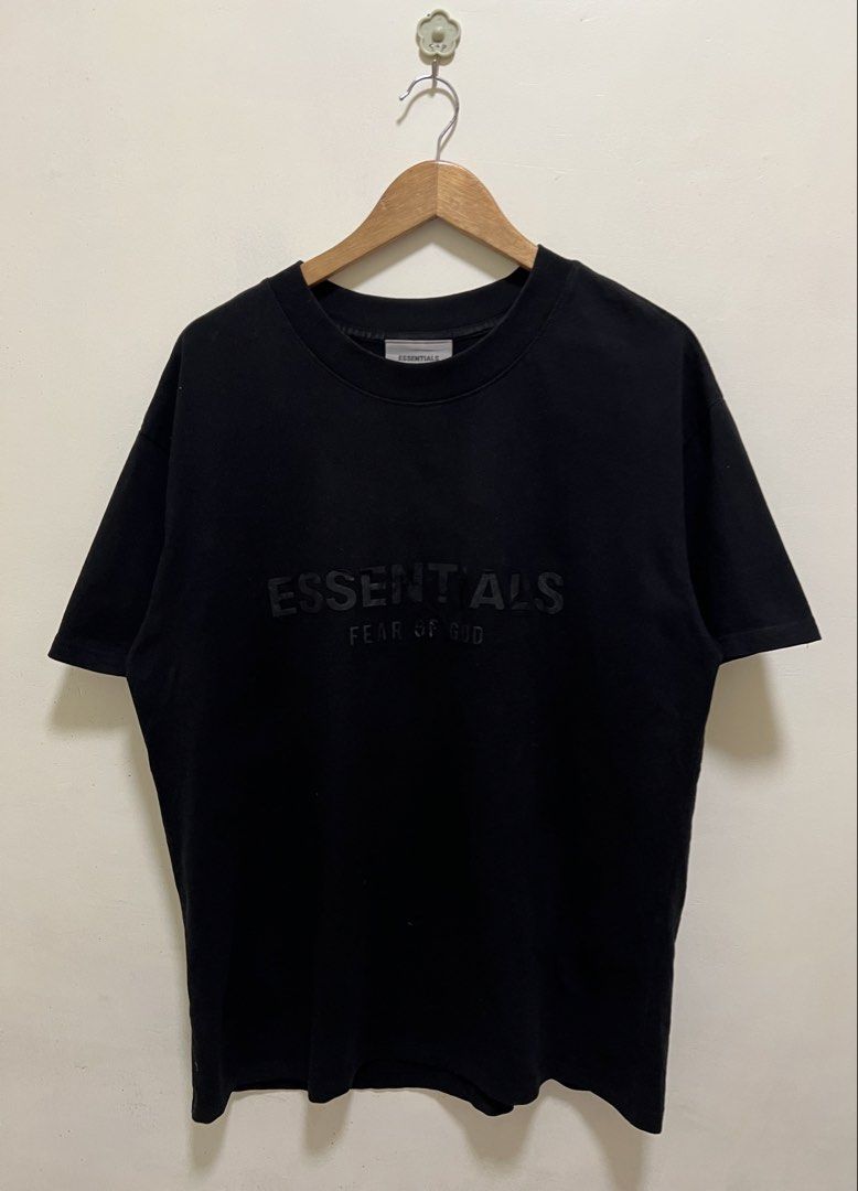 Essentials Black Shirt (Category: Formal Shirts) located in Manila. Submitted by thriftpoint99 (Listing ID 1470809525, Image 1). Description: 23x30 Issue crackprints Excellent condition.