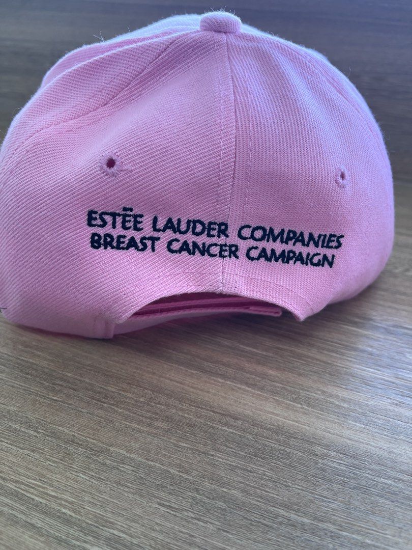 Estee Lauder Pink Cap (Category: Everything Else Others) located in Paranaque City. Submitted by PrelovedClosetetc (Listing ID 1470744545, Image 1). Description: .