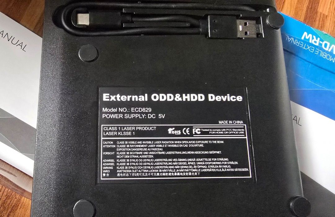 *defective* External ODD and HDD Device USB 3.0 DVD-RW (Category: Hard Disks & Thumbdrives) located in Caloocan City. Submitted by marces (Listing ID 1470810369, Image 2). Description: bought as brand new but considered as defective. didn't have the chance to return the unit -DVD drive can be recognized by windows but cannot read discs most of the time. -possibly repairable or for parts only..