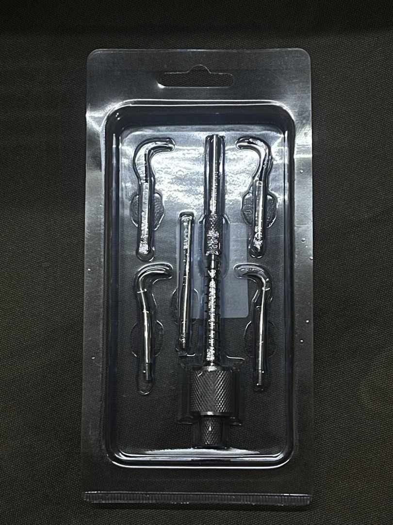 Feldon Manual Crown Remover (Category: Looking For) located in Quezon City. Submitted by _gdjshop (Listing ID 1470885818, Image 1). Description: •Used once • Feldon brand 📍QC 💸 MOP: Gcash 🛵 MOD: Shouldered by the buyer + shipping fee .