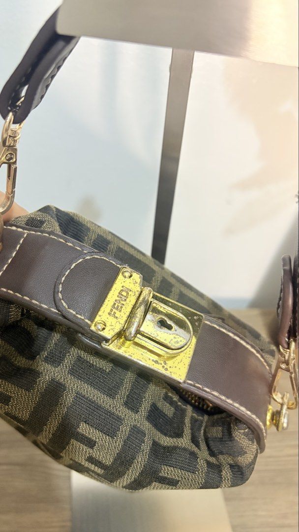 FENDI HANDBAG OG (Category: Luxury Bags & Wallets) located in Manila. Submitted by curatedfromjapan (Listing ID 1470903470, Image 2). Description: 💯 original 💯 GUARANTEED JAPAN SOURCED NEEDS BAG SPA.