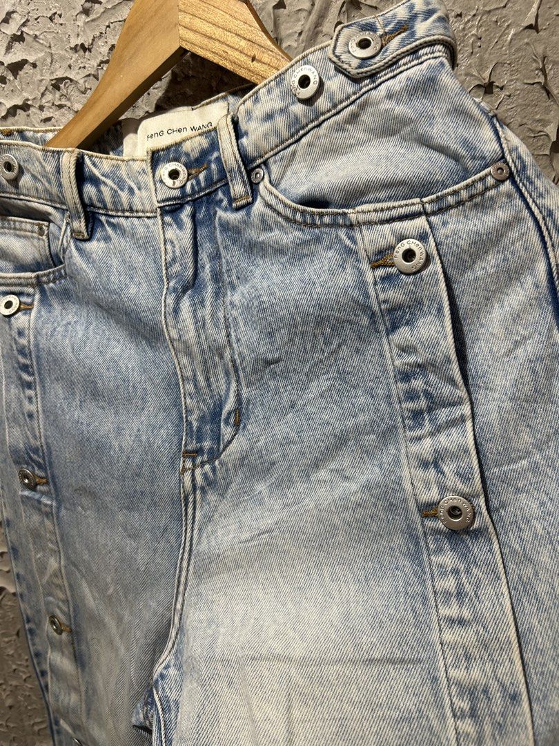 feng chen wang side pants (Category: Jeans) located in Naga. Submitted by babyneptune (Listing ID 1470778039, Image 3). Description: verrygood condition .