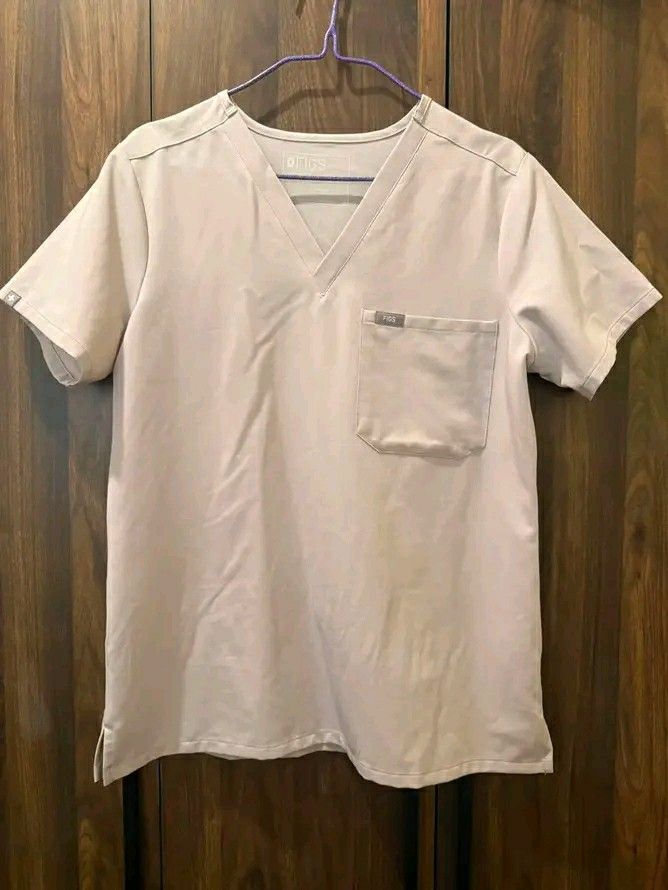 Figs Scrubsuit Womens Petite Small Set (Category: Activewear) located in Manila. Submitted by rondreinico411 (Listing ID 1470860296, Image 2). Description: original figs authentic brand new condition 28Waistline 19width by 26L tops no hidden issue 1000 for both.