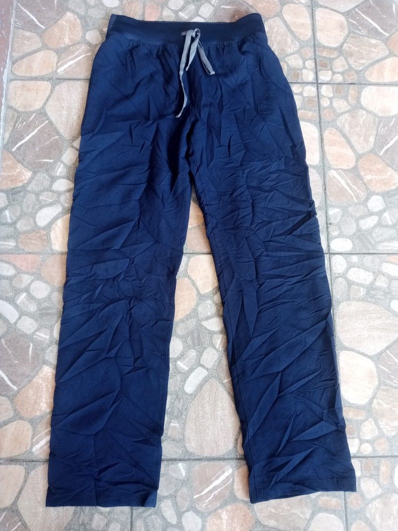 Figs Technical Collection Scrub pants. (Category: Other Bottoms) located in Dasmarinas. Submitted by francoprancisco (Listing ID 1470798671, Image 1). Description: Figs Technical Collection Scrub pants. 29-31 x40 medium women lightweight/4 way.stretch fast dry bnew cond 950 plus sfee.
