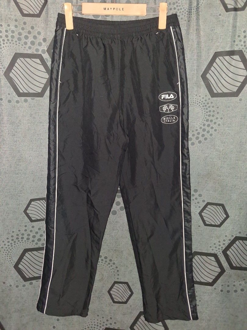 Fila Track Pants (Category: Trousers) located in Maasin. Submitted by ukayniyong (Listing ID 1470785351, Image 1). Description: No issue Best fit sa Small Mens Pde sa Womens Medium fit.