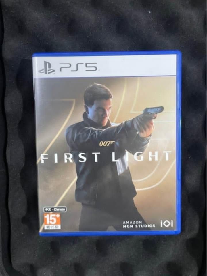 First Light 007 PS5 (Category: PlayStation) located in Manila. Submitted by youngcloud.b6ee02 (Listing ID 1470900693, Image 1). Description: Can pass as bnew Rfs: saglit lang nalaro, prefer multiplayer games.