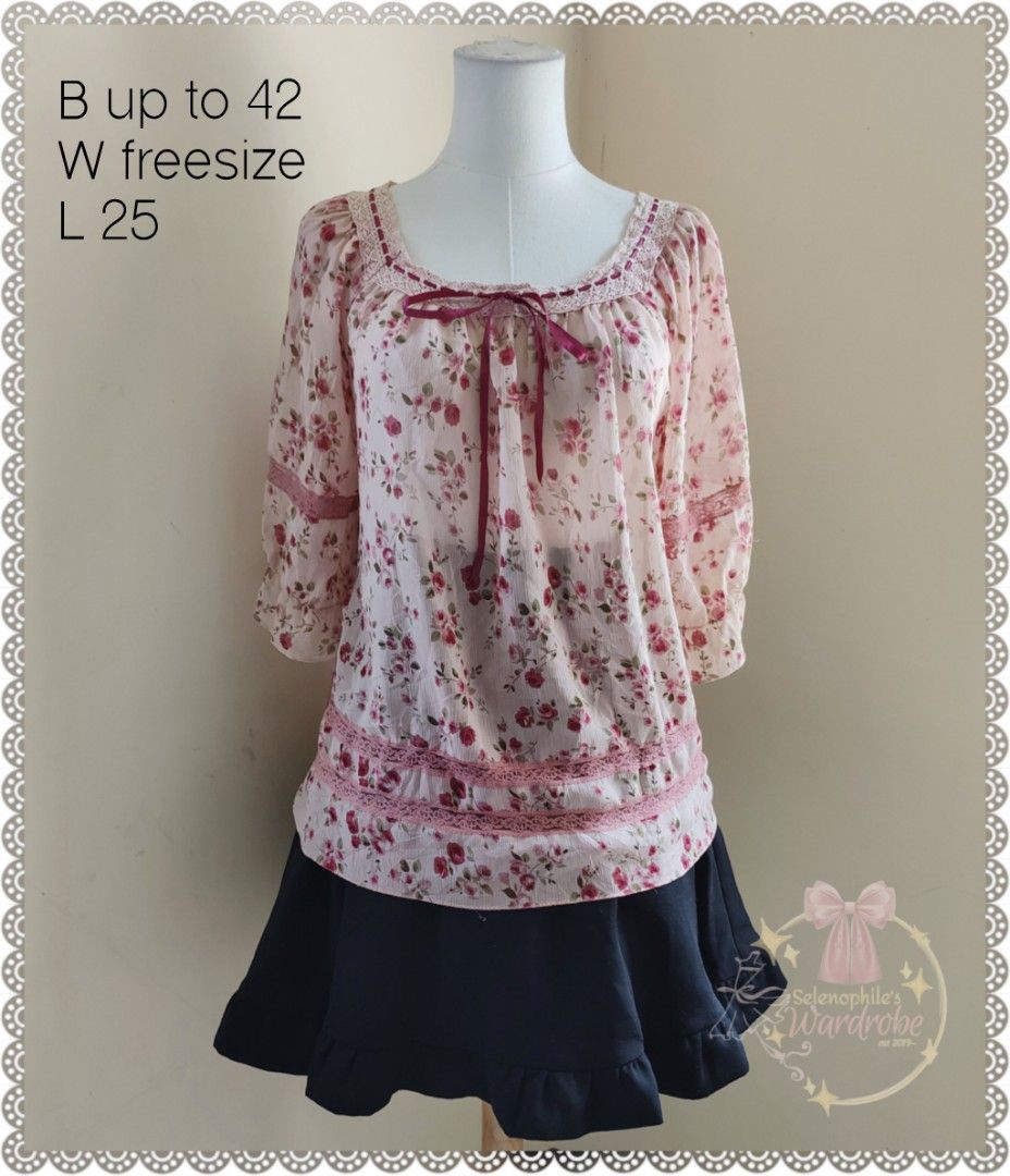 Floral Himekaji Seethru Top (Category: Blouses) located in Batangas. Submitted by selenophile__ (Listing ID 1470923253, Image 1). Description: need inner.