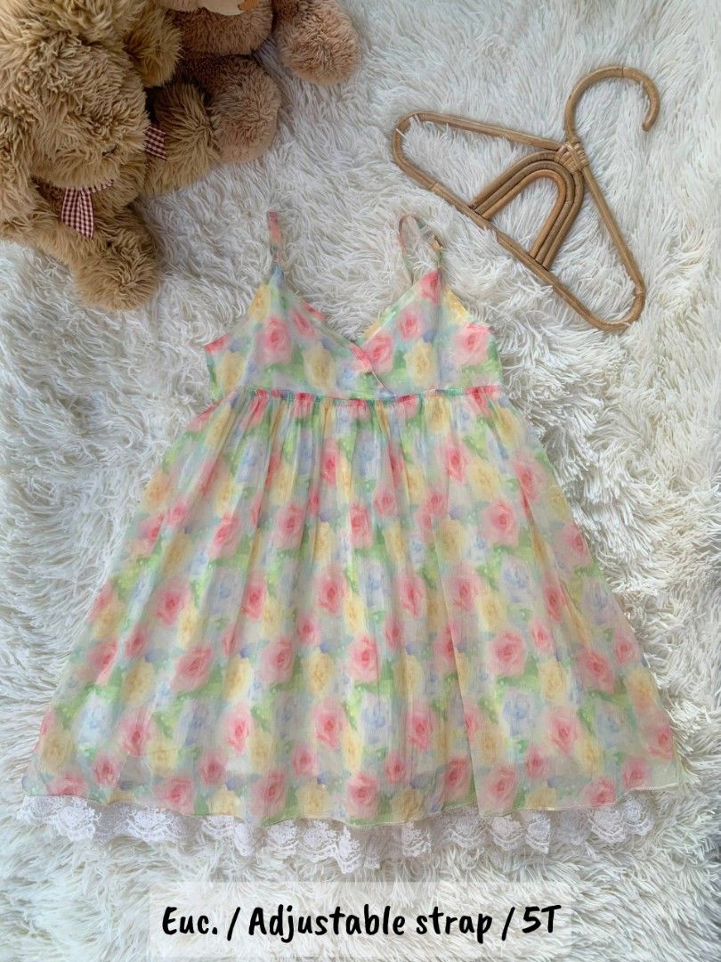 Floral lace (Category: Babies & Kids Fashion) located in General Santos City (Dadiangas). Submitted by happyhues_2021 (Listing ID 1470795404, Image 1). Description: .