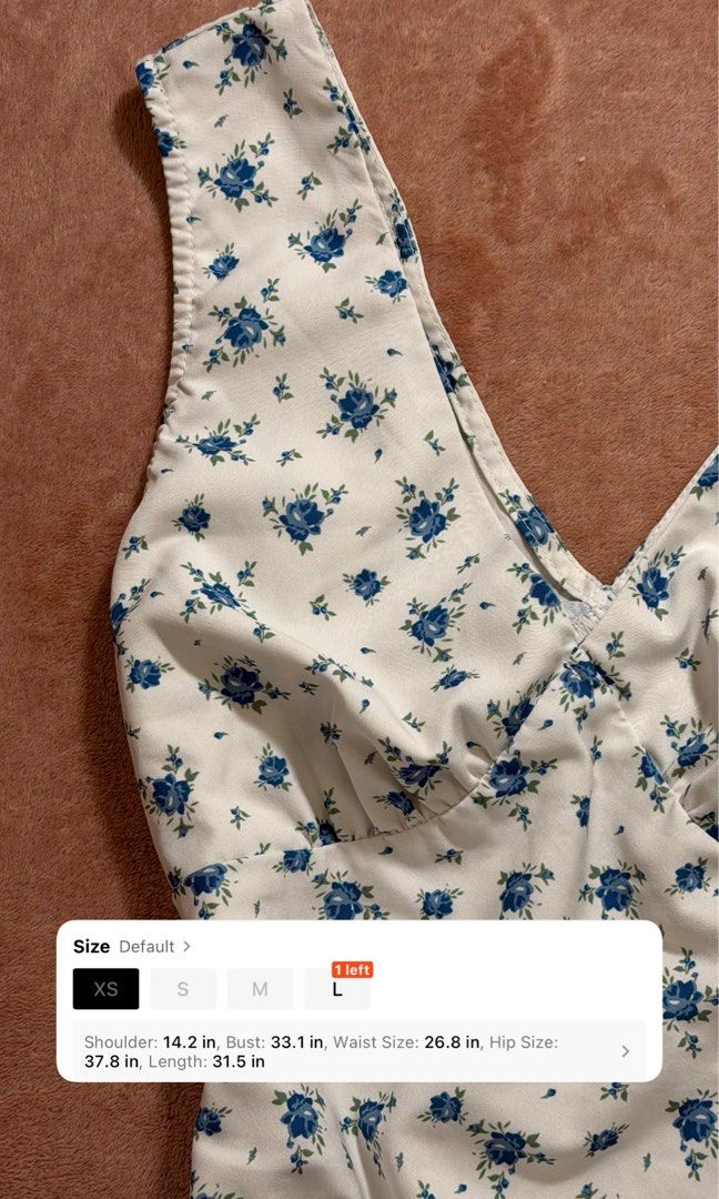 FLORAL V-NECK DRESS (Category: Dresses) located in Cavite. Submitted by prelovedbyreluv (Listing ID 1470920851, Image 2). Description: .
