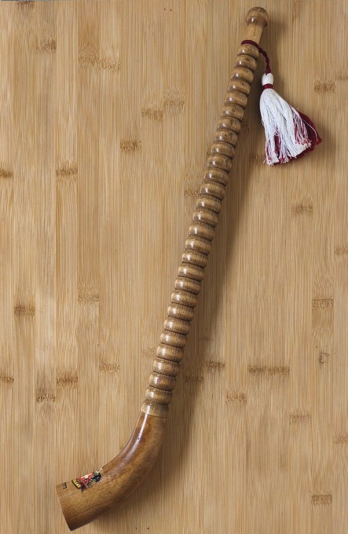 Flute (Category: Musical Instruments) located in Manila. Submitted by musichorn (Listing ID 1470820854, Image 3). Description: ⭐(Php 900 TAKE ALL)⭐ Flutes Chinese DIZI Flute Switzerland Alp Horn (souvenir) 2 pcs Shinobue transverse flute.