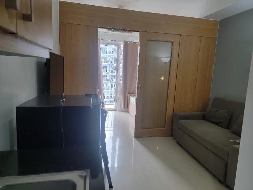 (Category: ) located in . Submitted by condo88888888 (Listing ID 1470841702, Image 1). Description: .