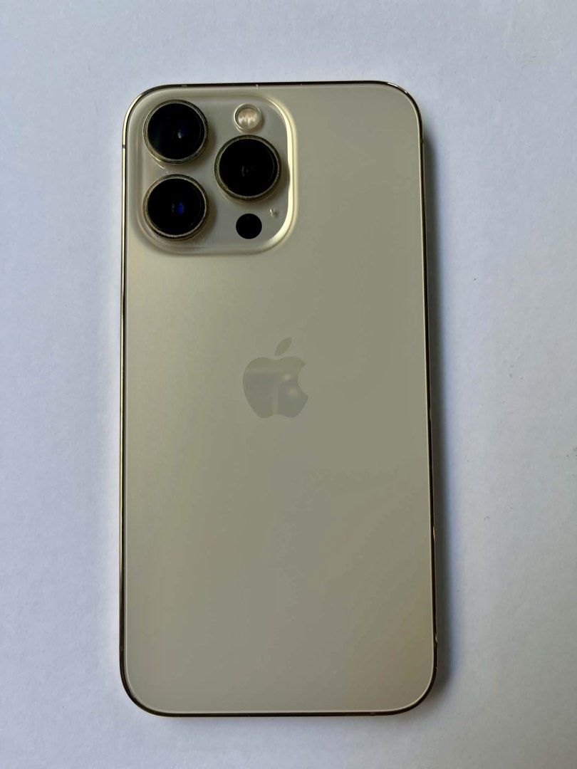 FOR SALE! Apple iPhone 13 Pro 256gb (Category: iPhone 13 Series) located in Bacoor. Submitted by mariiiaph (Listing ID 1470802542, Image 1). Description: ✨ Excellent condition — well-maintained unit ✨ Original battery ✨ Never repaired or opened ✨ Openline — works with any compatible network ✨ Bought from Power Mac Center ✨ Protected with a shockproof case and tempered glass since day one ✨ No box available — unable to locate the original box 📱 U