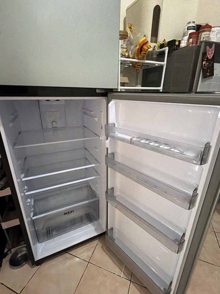 For sale refrigerator (Category: Other Kitchenware & Tableware) located in Manila. Submitted by hiroshimabom (Listing ID 1470791282, Image 3). Description: CONDURA INVERTER Moving out rush sale - minimal dent - price is negotiable for sure buyer -everything you need to see is in the photo Rfs- already have refrigerator .
