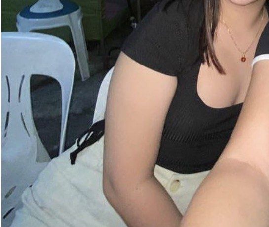 Forever 21 Black Ribbed Ruched Crop Top (Category: Sleeveless) located in Taguig. Submitted by pauu1234 (Listing ID 1470860367, Image 2). Description: 📌 Slightly used 📌 Fits M-Semi L body frames Original price: ₱280 - payment first basis - next day pick up (contact seller if needed immediately) - taguig area 😊.