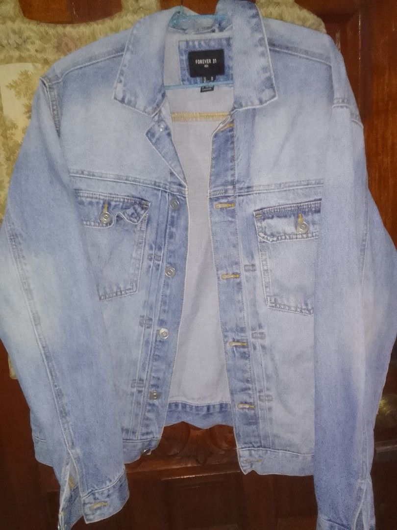 Forever 21 Men Light Blue Denim Jacket Size M (Category: Coats, Jackets and Outerwear) located in Baguio. Submitted by eskimoprime (Listing ID 1470887235, Image 1). Description: Notes: - Like New - Very good quality - Measurements in pics - Feel free to pm for more pics.