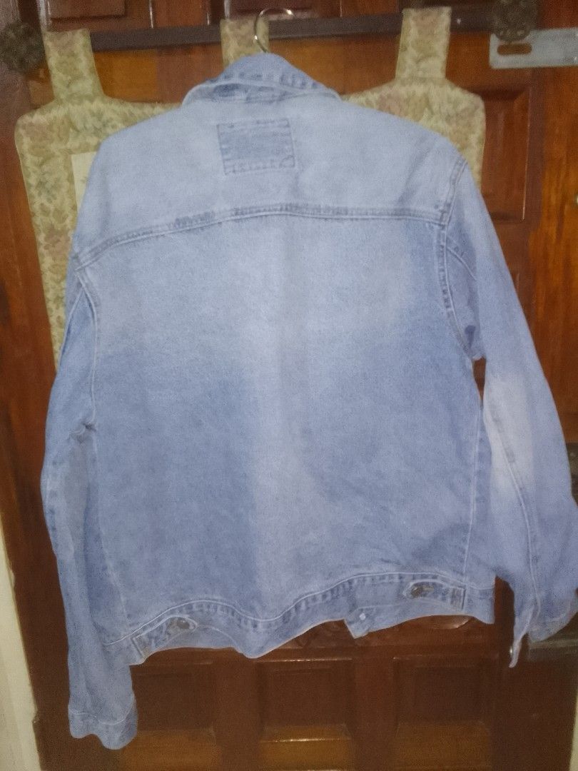 Forever 21 Men Light Blue Denim Jacket Size M (Category: Coats, Jackets and Outerwear) located in Baguio. Submitted by eskimoprime (Listing ID 1470887235, Image 2). Description: Notes: - Like New - Very good quality - Measurements in pics - Feel free to pm for more pics.
