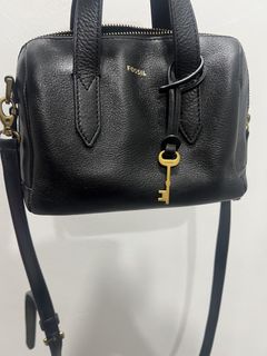 (Category: ) located in . Submitted by _preloved_by_me__ (Listing ID 1470775092, Image 1). Description: .
