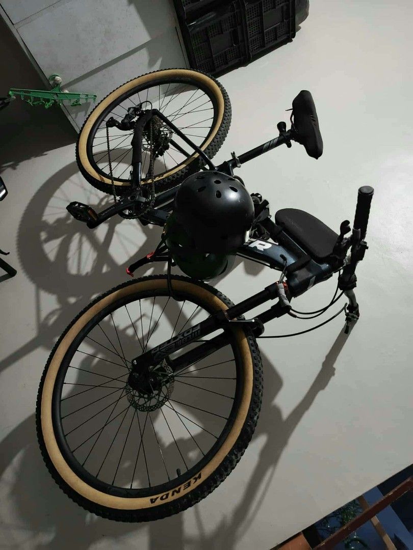 Foxter 27.5 Mountain Bike (Category: Bicycles) located in Marikina City. Submitted by wisebuytoo (Listing ID 1470823893, Image 1). Description: - Bike Model: Foxter Mountain Bike with 27.5-inch wheels - Tires: Kenda tan wall tires - Frame: Dark gray with prominent silver branding - Components: Front suspension fork, reliable disc brakes, and Charm crankset - Cockpit: Foxter stem on handlebars - Protection: Chainstay protector installed on rear fr