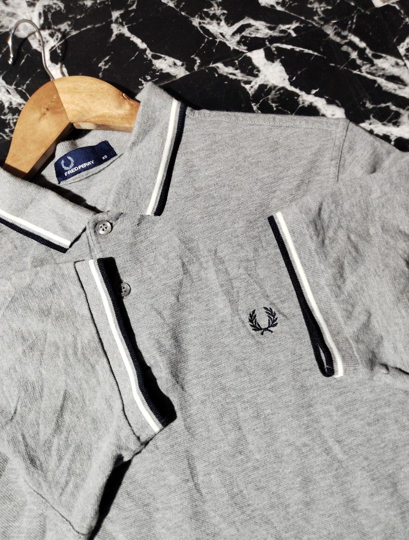 FRED PERRY (Category: Tshirts & Polo Shirts ) located in Hinigaran. Submitted by formalwear.ph (Listing ID 1470749012, Image 3). Description: WTS 📌📌📌 •(FRED PERRY POLO SHIRT)• •Authentic/Orig •Excellent to Like new Condition •Size - Xs on tag fits Small to Med •Dimes- 19 by 26 •Cr -9.8/10 •Flaws- Cutwashtag •Color may vary due to lightings •Very Presentable to weaR PHP 📥+ sf Affordable ✅ NOTE : If interested kindly message me directly bcause 