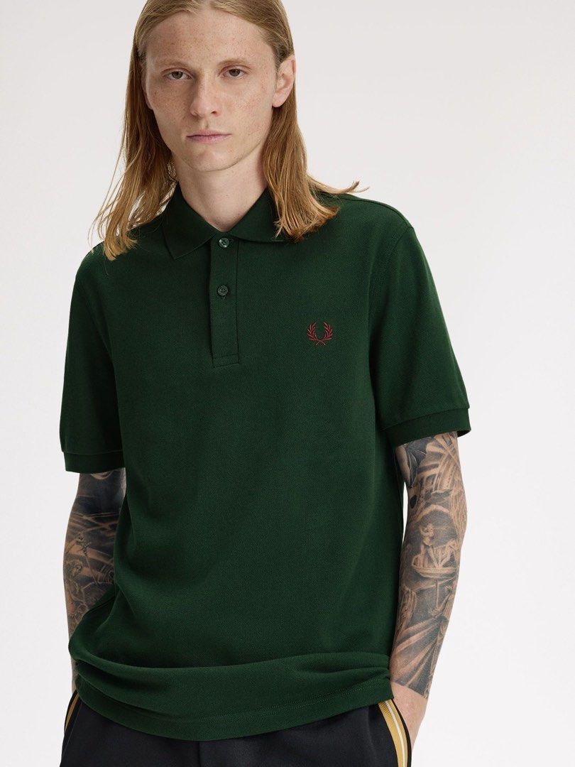 Fred Perry Mens Classic Polo (Category: Luxury Apparel) located in Taytay. Submitted by leanmark103093 (Listing ID 1470865874, Image 1). Description: FR€D P€RR¥ 0rig japan Release Mens Classic Polo Medium on tag W19.5 L28.5 10/10 Color rate Good as new No issue 1.7k Freeshipping.