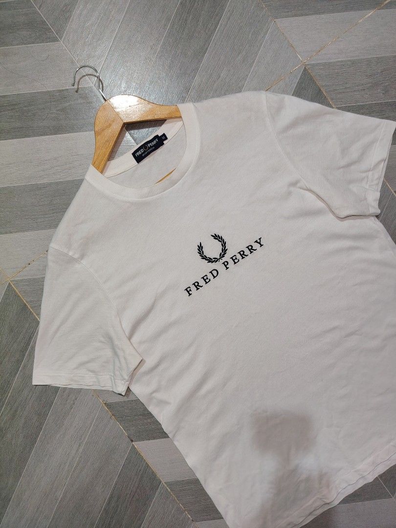 FREDPERRY EMBROIDERY LOGO (Category: Tshirts & Polo Shirts ) located in Polomolok. Submitted by urfindsph (Listing ID 1470838994, Image 2). Description: Fred Perry Embroidery Logo Excellent to New Size M 20.5x27 -Cut Washtag Only -Pogi neto ❗ Pm sir.