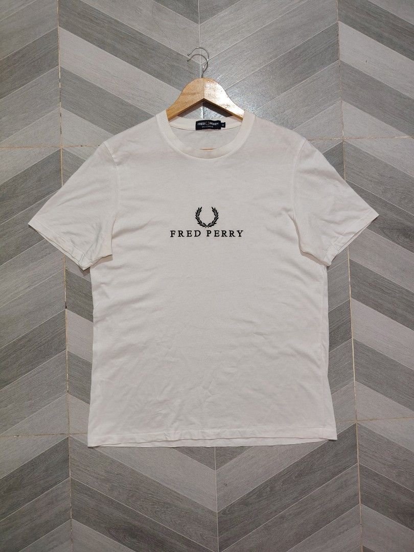 FREDPERRY EMBROIDERY LOGO (Category: Tshirts & Polo Shirts ) located in Polomolok. Submitted by urfindsph (Listing ID 1470838994, Image 1). Description: Fred Perry Embroidery Logo Excellent to New Size M 20.5x27 -Cut Washtag Only -Pogi neto ❗ Pm sir.