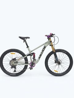 (Category: ) located in . Submitted by camel.bike (Listing ID 1470870388, Image 1). Description: .