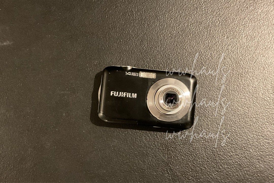 FUJIFILM FINEPIX JV 200 DIGITAL CAMERA | DIGICAM (Category: Cameras) located in Arayat. Submitted by wwhauls (Listing ID 1470846962, Image 1). Description: FUJIFILM FINEPIX JV 200 in Black ₱1,999 + sf INCLUSIONS: - Camera unit - Universal Charger - Battery - SD Card Please do your own research on the specs of the camera. Thank you!! ISSUES: - Signs of usage - May konti crack sa upper part (does not affect the output / functionality) - Minsan nag-