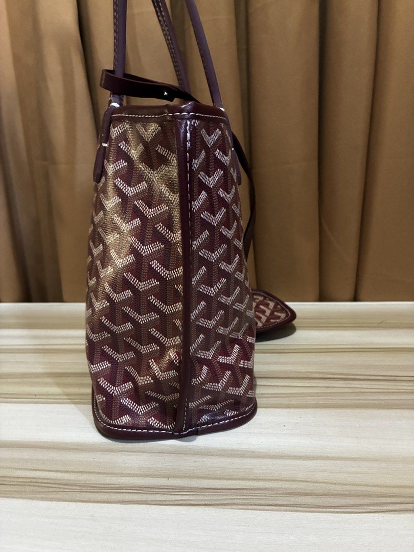 G oyard (Category: Luxury Bags & Wallets) located in Manila. Submitted by finders_keepers651 (Listing ID 1470789707, Image 3). Description: .