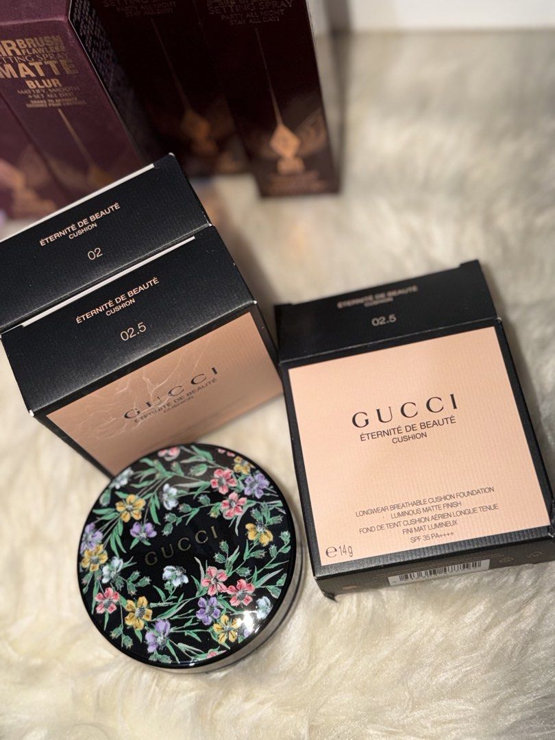 G ucci Beaute Cushion Limited Edition (Category: Makeup) located in Las Pinas. Submitted by mystic_tragicallychic (Listing ID 1470850607, Image 1). Description: Gucci Beaute Cushion Limited Edition Shade: 2.5 (Light to Medium skin) 2.0 ( Light to Neutral to Warm) Brand new w/ nox SRP: 5k++ FS: 2650 Green Gucci Vanity Bag Brand new w/ plastic only FS: 1,500 All items are sourced from trusted and verified suppliers 💯.
