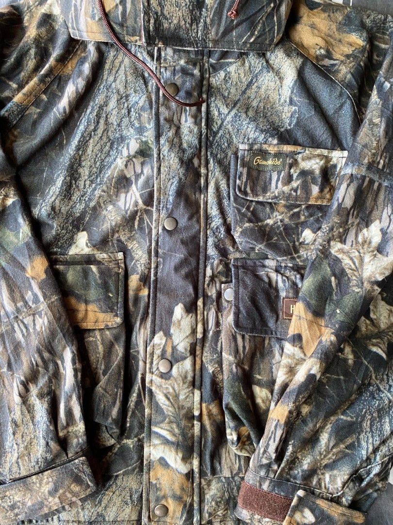 Gamehide multi pocket Realtree jacket (Category: Coats, Jackets and Outerwear) located in Manila. Submitted by raymondrob54698 (Listing ID 1470770128, Image 3). Description: Size large 22x25.