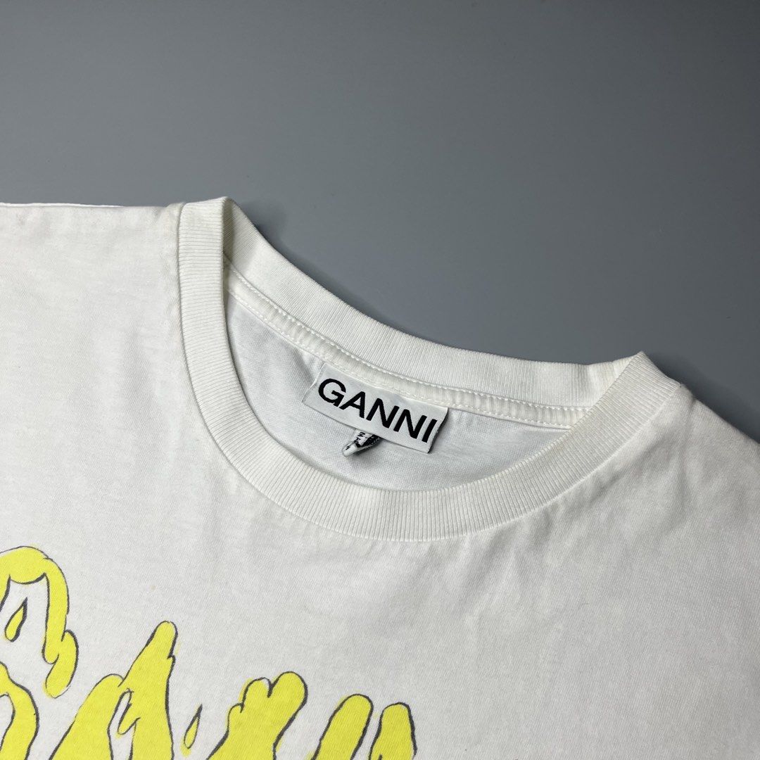 GANNI (Category: Shirts) located in Manila. Submitted by aaaaaahhhhhh (Listing ID 1470845022, Image 3). Description: Large 22W 25.5L Need wash, Stains Lalamove or J&t Express + Shipping fee.
