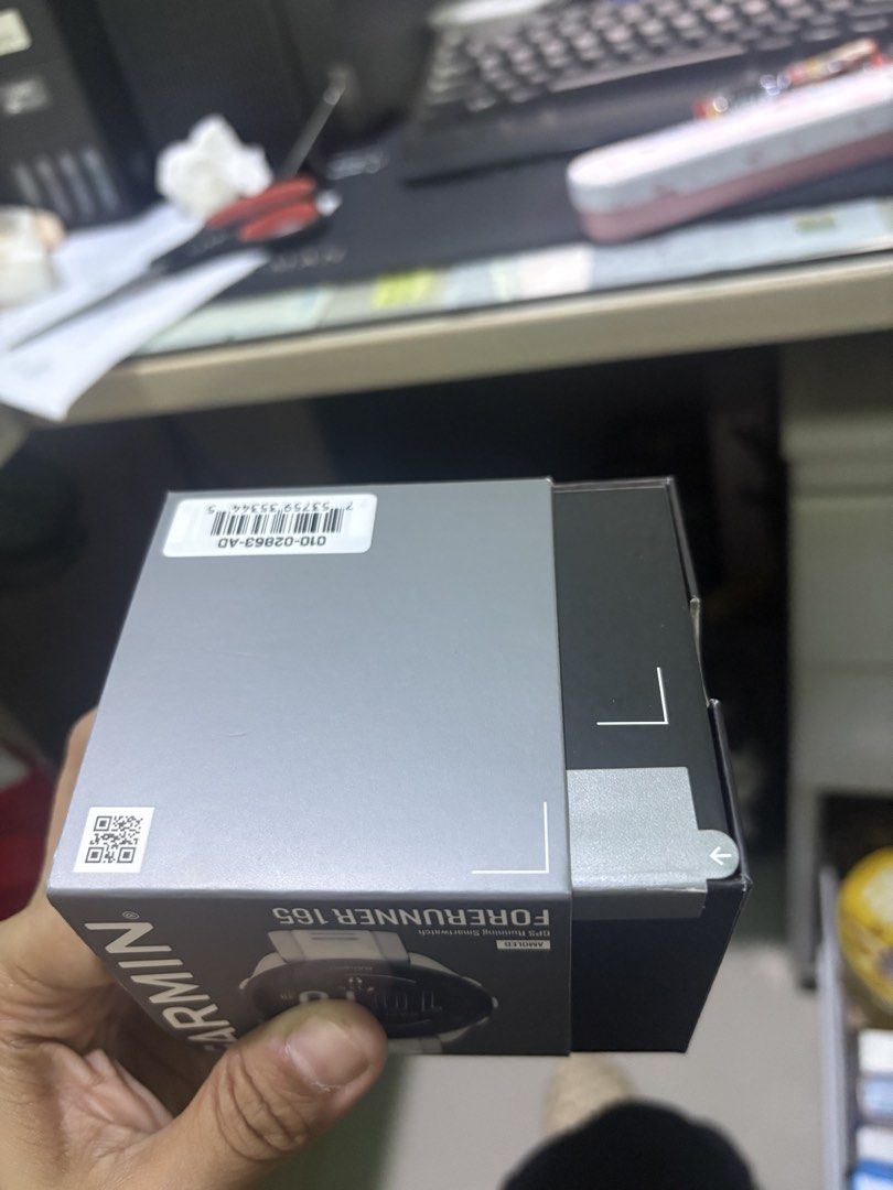 Garmin Forerunner 165 (white/gray) (Category: Wearables & Smart Watches) located in Catarman. Submitted by marguerite67008 (Listing ID 1470814764, Image 2). Description: Brand new ayaw ng son ko kasi di nya type ang color.