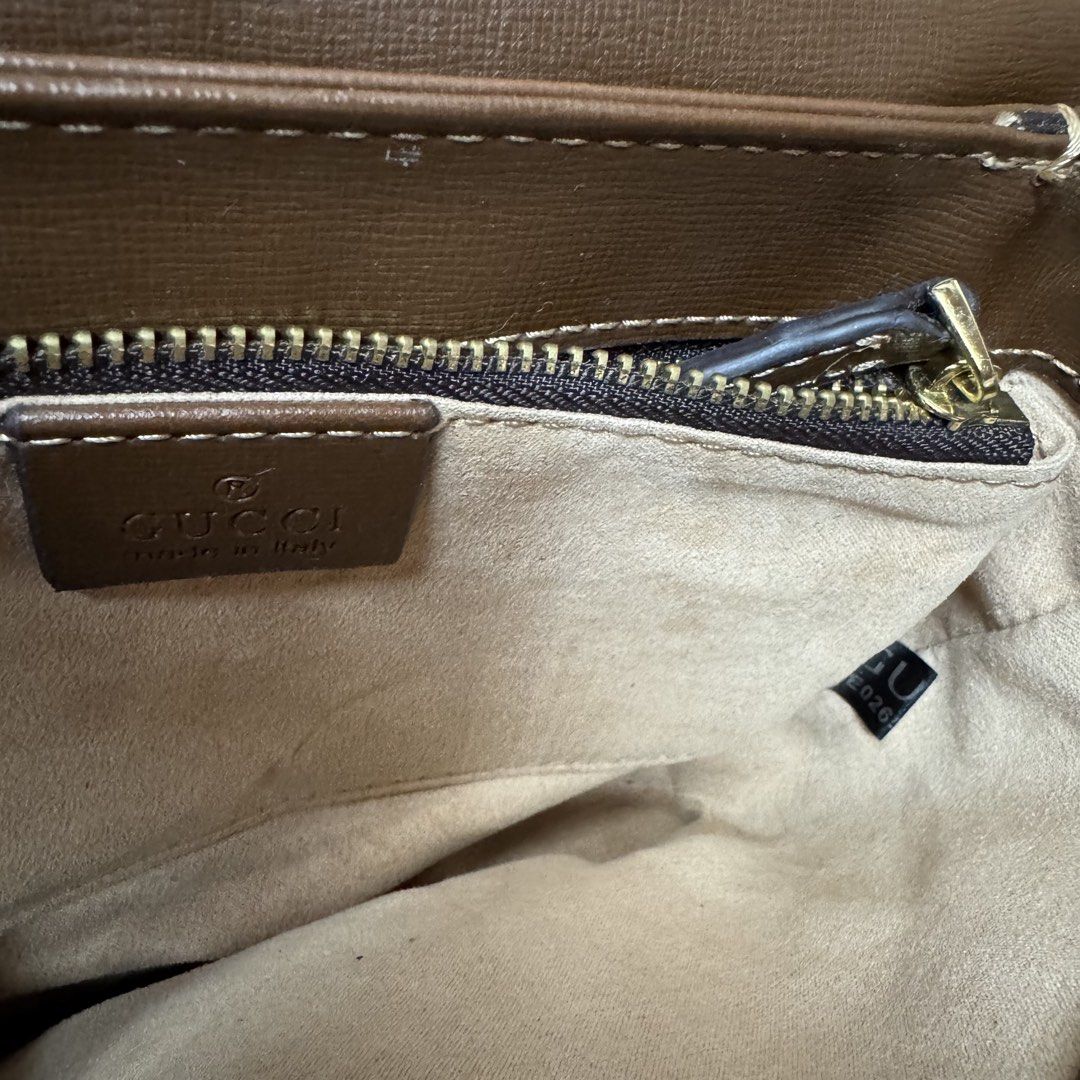 G*CCI H0RSEBIT 1955 SHOULDER BAG (OFF) (Category: Luxury Bags & Wallets) located in Manila. Submitted by thebagbudget (Listing ID 1470843507, Image 3). Description: 🖤 G*CCI H0RSEBIT 1955 SHOULDER BAG (OFF-missing horsebit buckle) ✨ Timeless style, everyday luxury! 🤎 👜 The central leather accent is engineered specifically to form a background cradle for a metal horsebit buckle. It features a sleek, elongated horizontal profile with soft, tapere