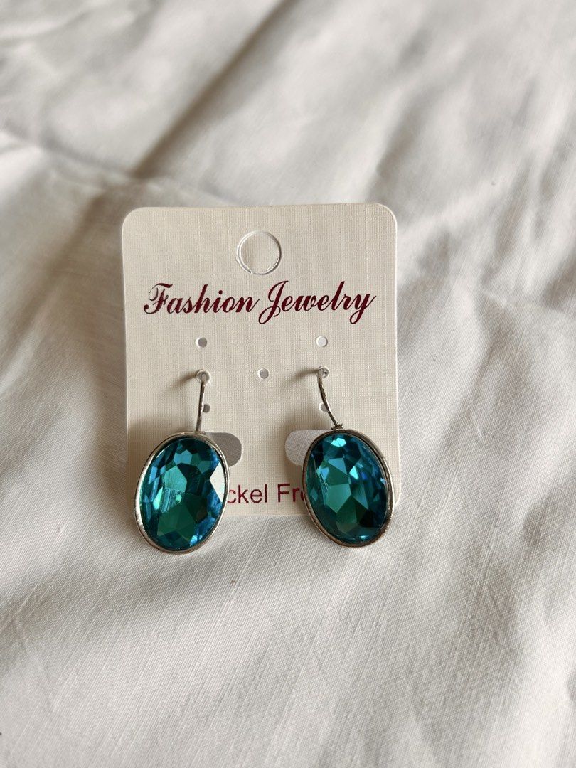 Gem Earrings (Category: Earrings) located in Pinamalayan. Submitted by _dragonfly (Listing ID 1470773995, Image 2). Description: .