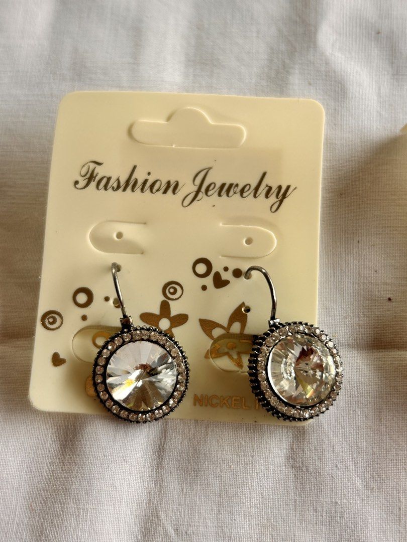 Gemstone Earrings (Category: Earrings) located in Pinamalayan. Submitted by _dragonfly (Listing ID 1470775615, Image 2). Description: .