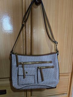 (Category: ) located in . Submitted by mycloset_2016 (Listing ID 1470767400, Image 1). Description: .