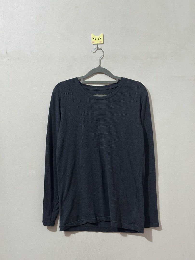 Giordano Heat Tech Dark Gray Men Medium (Category: Sets & Coordinates) located in Balanga. Submitted by winterlab_ph (Listing ID 1470827189, Image 3). Description: B463.