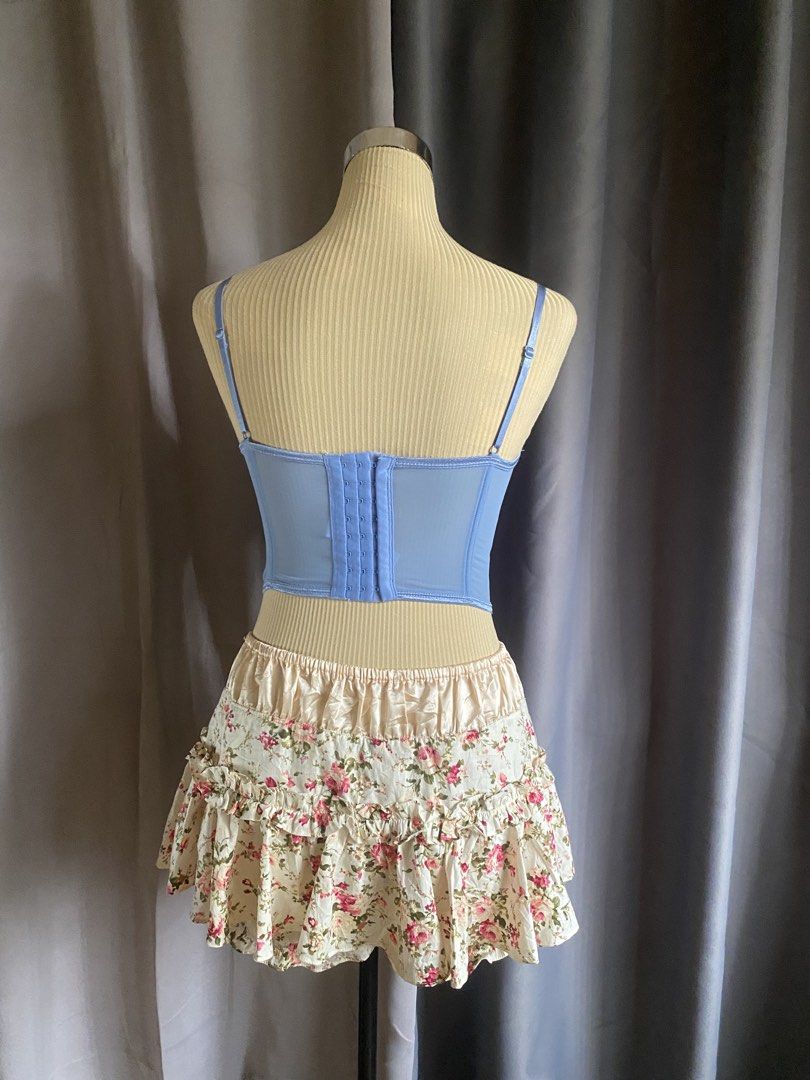 Glassons Light Blue Lace Corset Cami Top (Category: Sleeveless) located in Cagayan de Oro. Submitted by curated_closetph (Listing ID 1470746845, Image 3). Description: — Size: XS - S — Color: Light Blue — Floral lace overlay with sheer mesh side panels — Sweetheart neck with scalloped lace eyelash trim — Underwire structure and adjustable cami straps — Curved asymmetrical hem — Multi-hook back closure line — Can negotiate the price — 🛒 Shop more