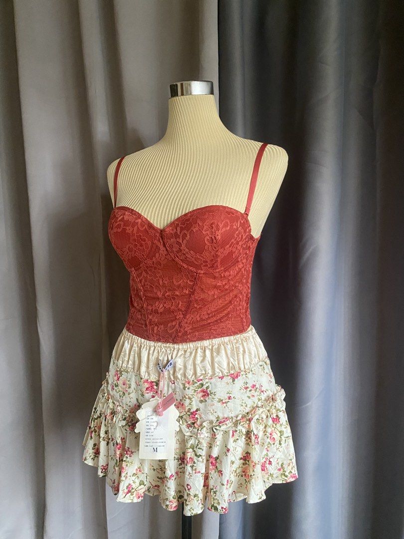 Glassons Red Lace Corset Cami Top (Category: Sleeveless) located in Cagayan de Oro. Submitted by curated_closetph (Listing ID 1470746358, Image 2). Description: — Size: XS - M — Color: Red — Floral lace overlay with textured mesh paneling — Sweetheart neckline with underwire cups — Adjustable satin-finish shoulder straps — Curved asymmetrical hem — Multi-hook back closure line — Can negotiate the price — 🛒 Shop more to get more discounts and fre